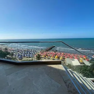 Frente A La Playa Apartamento